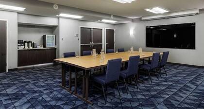 Courtyard by Marriott Denver Central Park