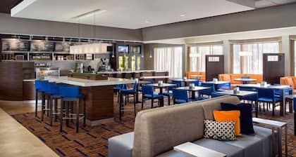 Courtyard by Marriott Denver Central Park