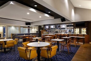 Aamiainen tarjolla, amerikkalainen keittiö