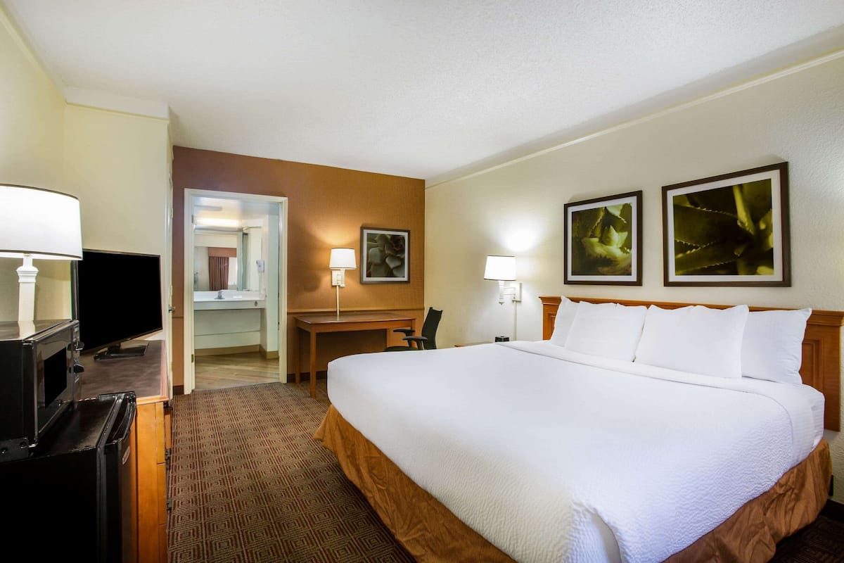 Premium bedding, pillow-top beds, in-room safe, desk