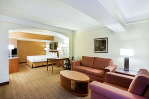 Premium bedding, pillowtop beds, in-room safe, desk - La Quinta Inn by Wyndham Austin Capitol / Downtown (Austin)