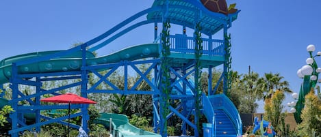 Outdoor pool, pool cabanas (surcharge), pool umbrellas