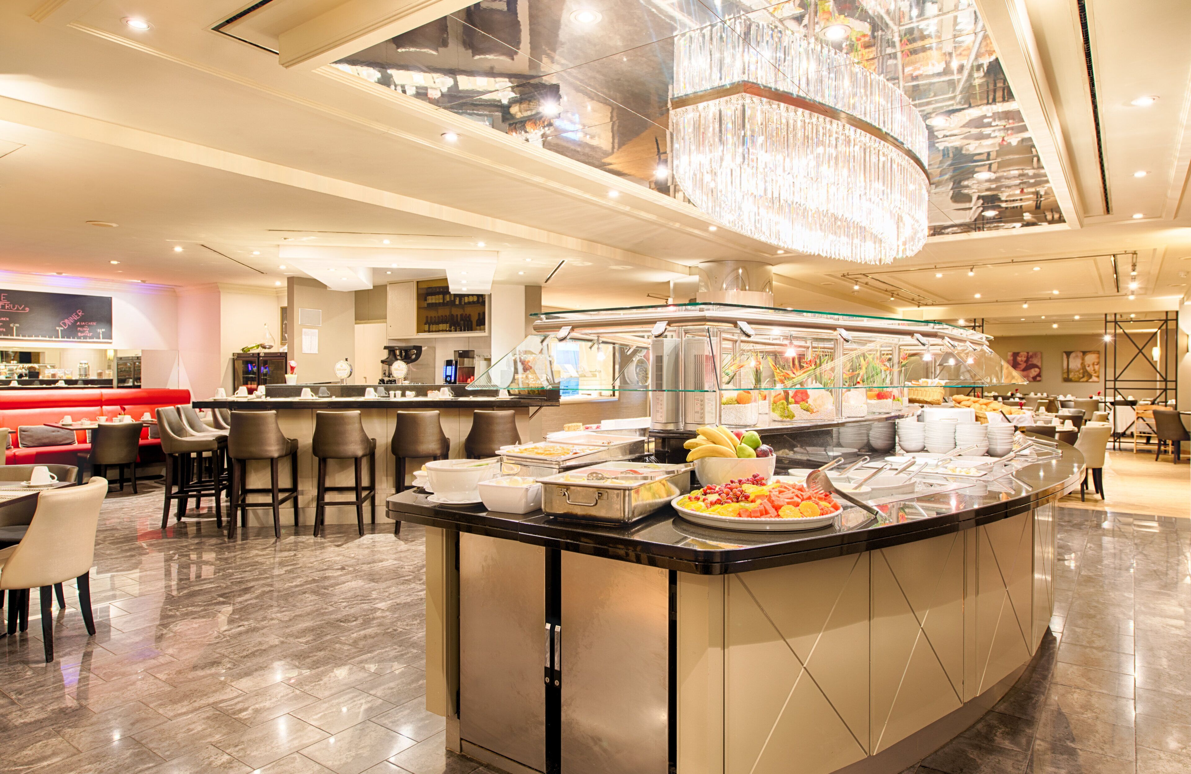 Tägliches Frühstücksbuffet gegen Gebühr