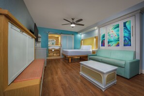 Caja fuerte, tabla de planchar con plancha, wifi gratis y ropa de cama