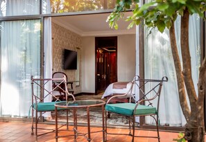 Superior Luxury Family Room