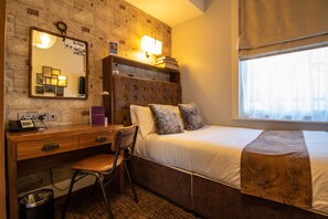 Room, 1 Double Bed (City Pad) | Egyptian cotton sheets, premium bedding, in-room safe