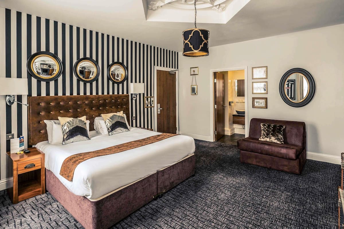 Privilege, 客房, 1 张特大床 | 埃及棉床单、高档床上用品、客房内保险箱、特色装修