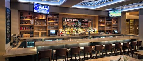 Breakfast and dinner served