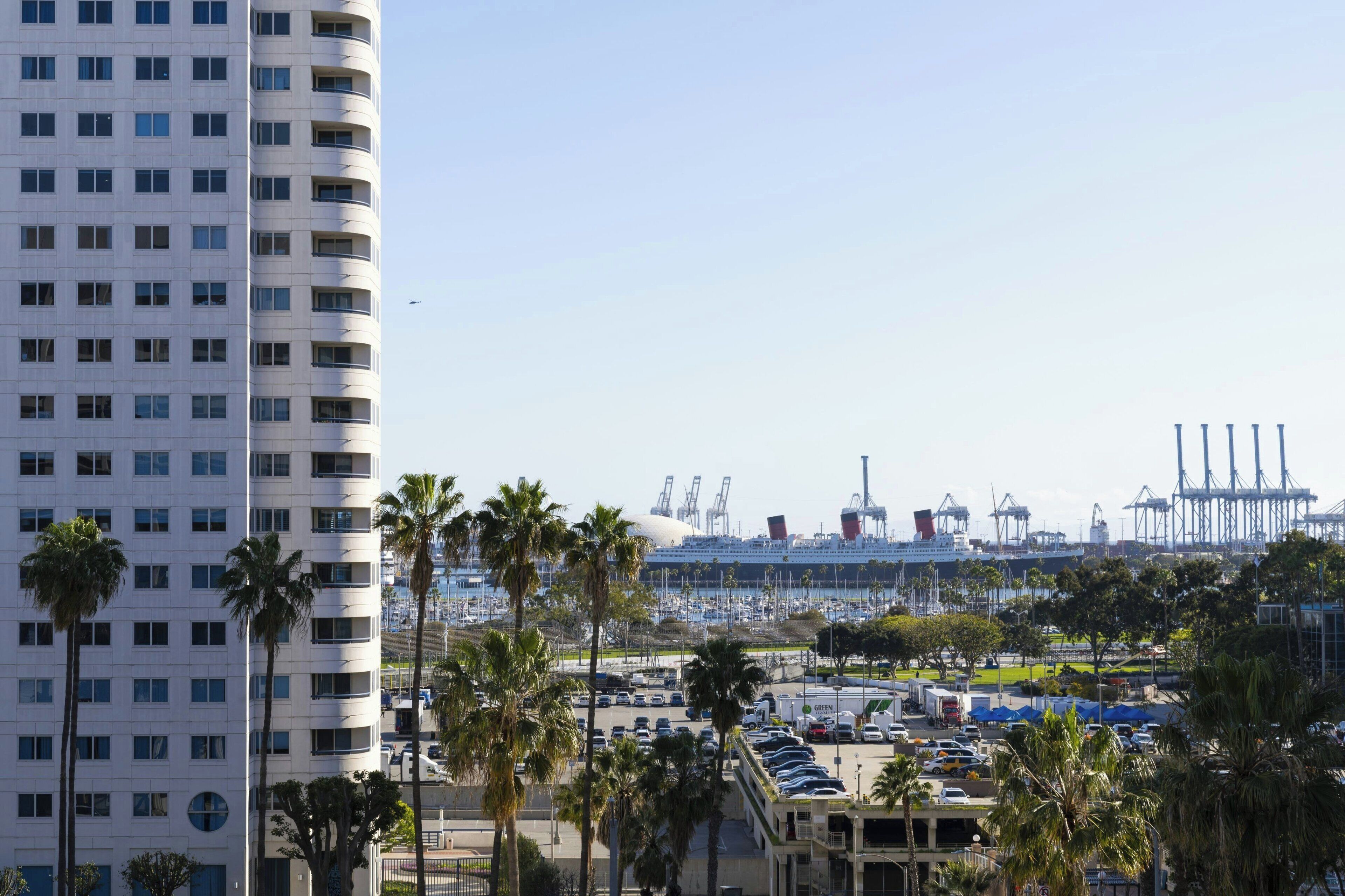 executive room, 1 king bed with sofa bed, non smoking, balcony | 1 bedroom, premium bedding, down duvets, in-room safe