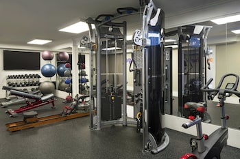 Fitness center at Courtyard by Marriott Long Beach Downtown