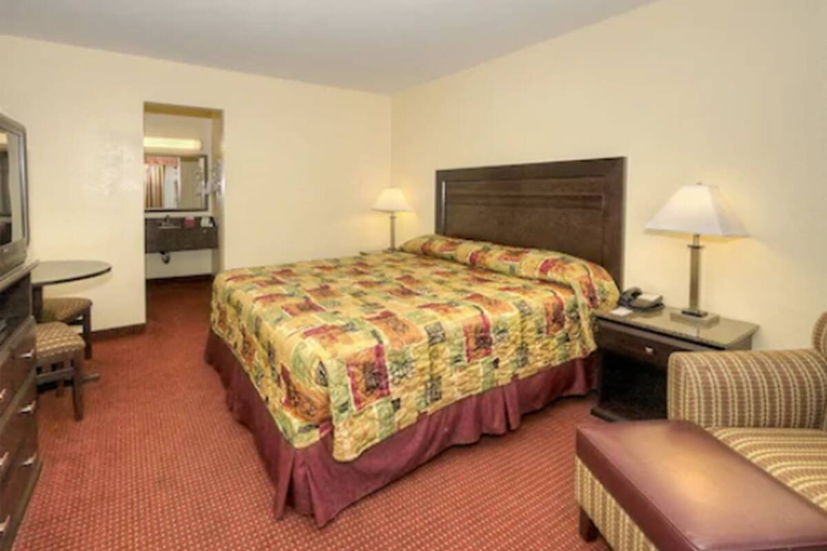 In-room safe, desk, iron/ironing board (on request), bed sheets