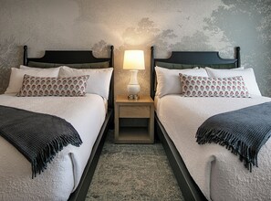 1 habitación, ropa de cama de alta calidad y escritorio 