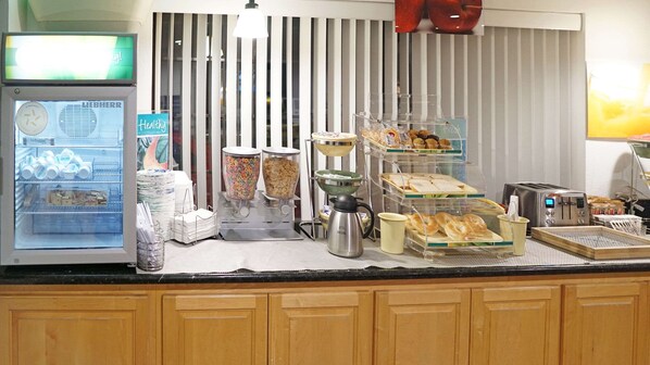 Desayuno continental incluido todos los días