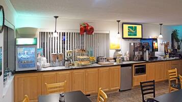 Desayuno continental incluido todos los días