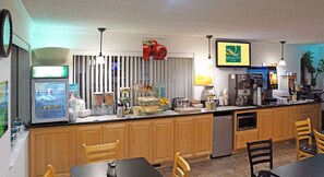 Free daily continental breakfast