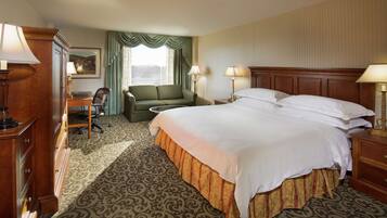 Pillowtop beds, desk, laptop workspace, blackout drapes