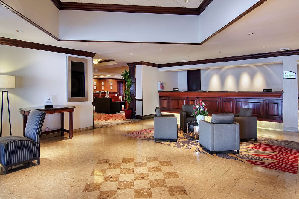DoubleTree by Hilton Lisle Naperville