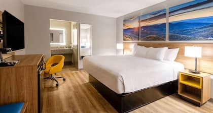 Days Inn by Wyndham Mooresville Lake Norman
