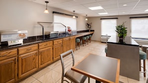 Free daily continental breakfast