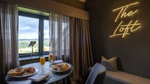 Suite – executive