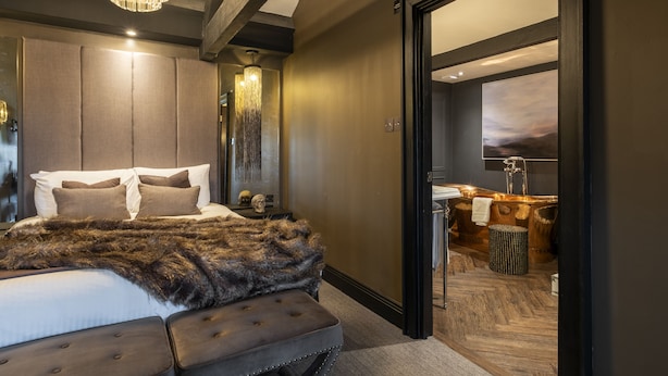 Suite – executive