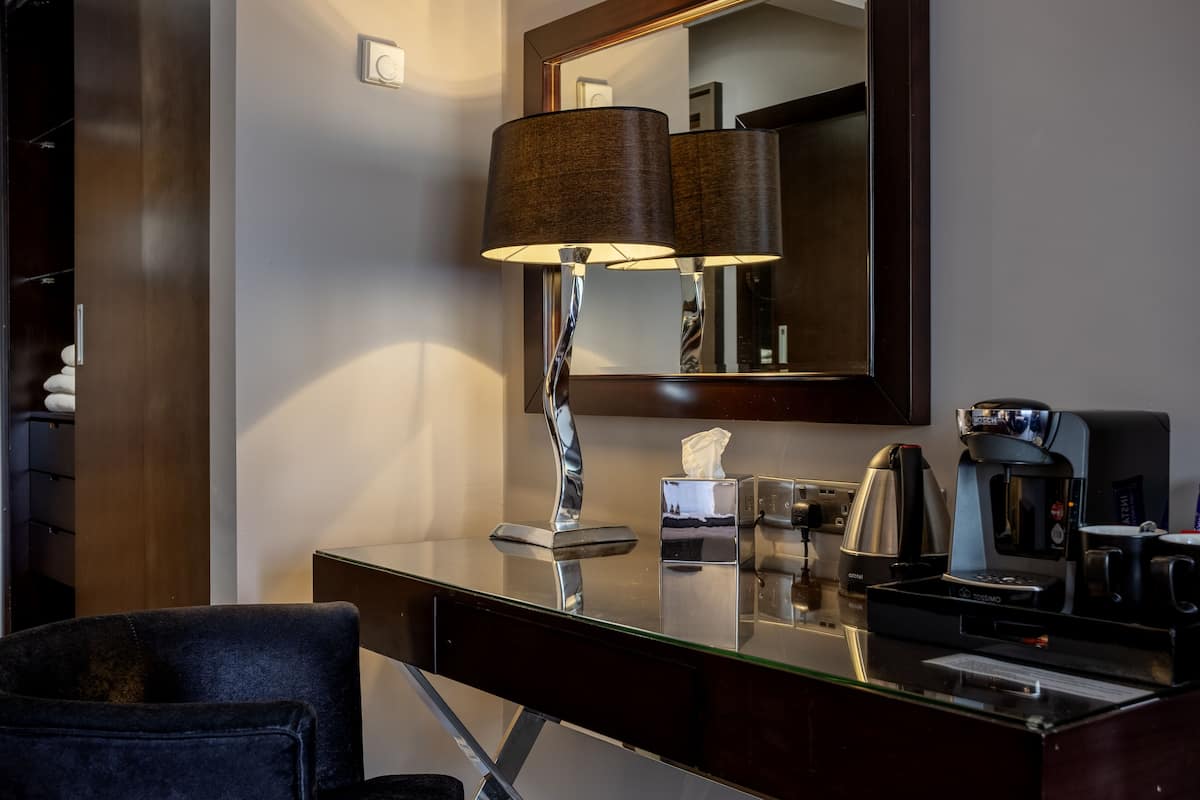 Premium Double Room | Blackout drapes, iron/ironing board, WiFi (free), alarm clocks