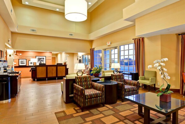 Reception - Hampton Inn & Suites San Clemente (San Clemente)