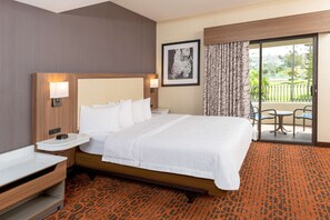 Premium bedding, in-room safe, desk, blackout drapes - Hampton Inn & Suites San Clemente (San Clemente)