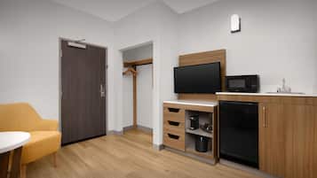Non-Smoking | Minibar