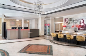 Lobby lounge
