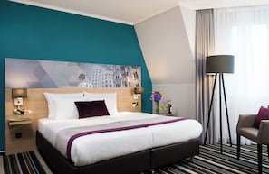 Minibar, Schreibtisch, laptopgeeigneter Arbeitsplatz