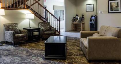 Quality Suites Near West Acres