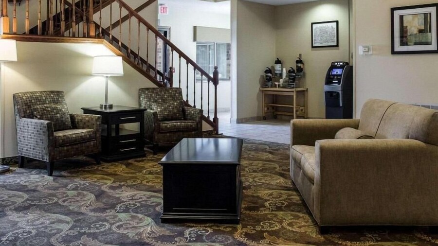 Quality Suites Near West Acres