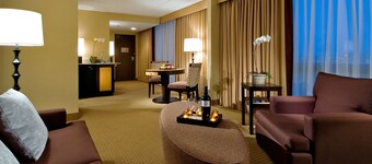DoubleTree by Hilton Chicago - Arlington Heights