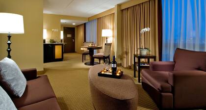 DoubleTree by Hilton Chicago - Arlington Heights