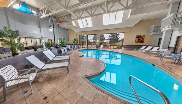 Indoor pool - DoubleTree by Hilton Hotel Salt Lake City Airport (Salt Lake City)