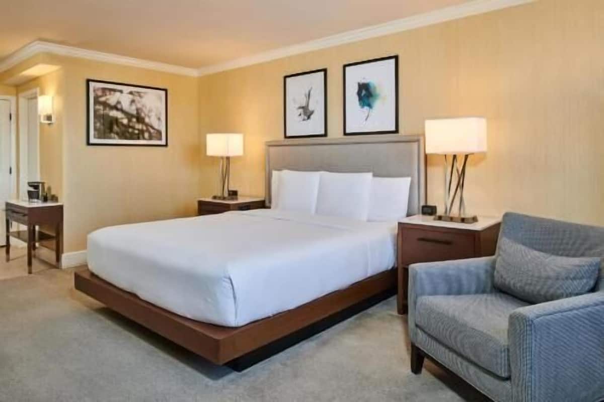 Premium bedding, down duvets, pillow-top beds, in-room safe