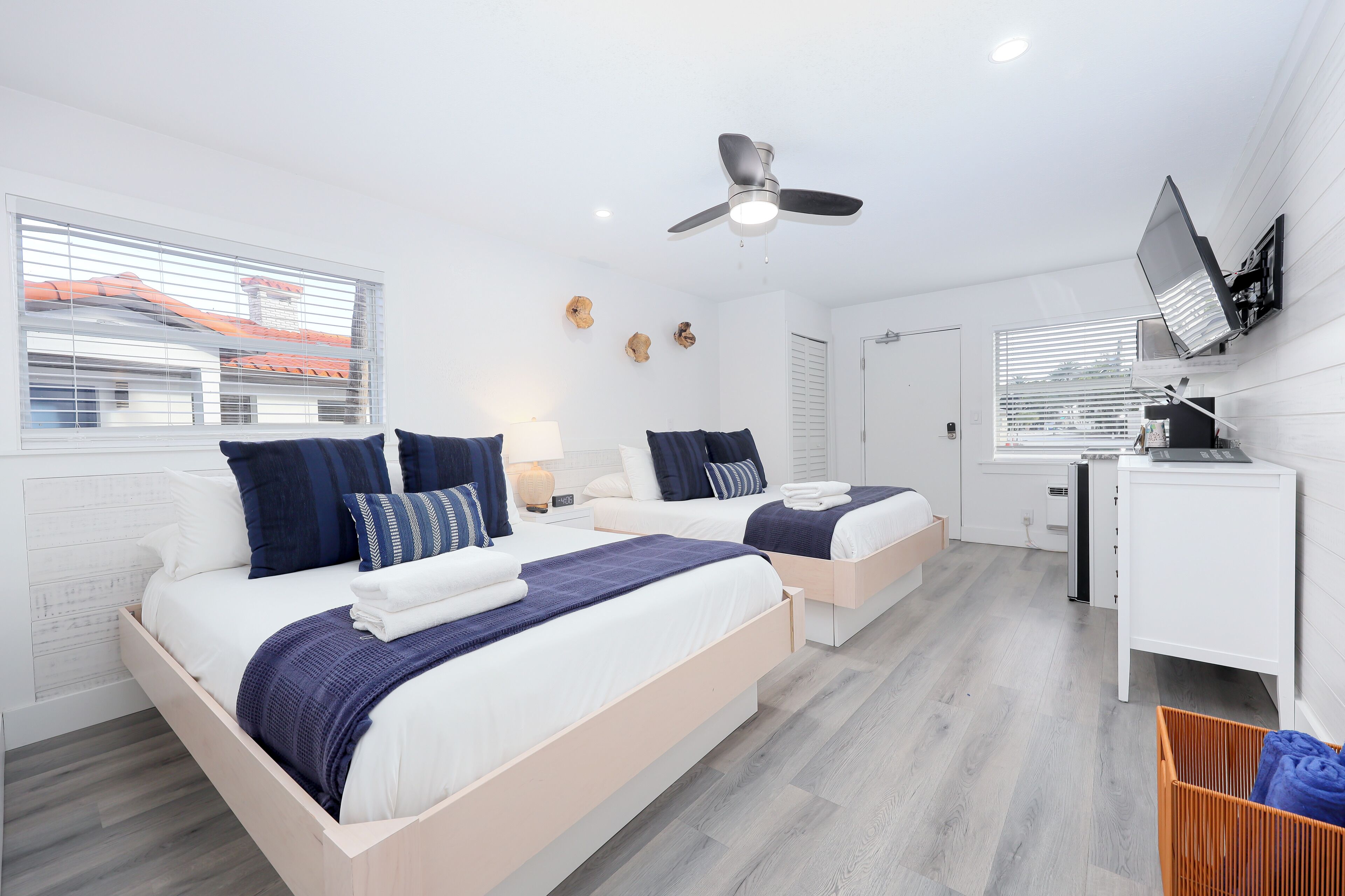 Siesta 2 Queen | 羽绒被、特色家居、熨斗/熨板、免费 WiFi