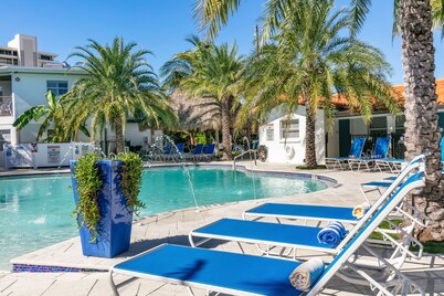 Siesta Key Beach Resort and Suites
