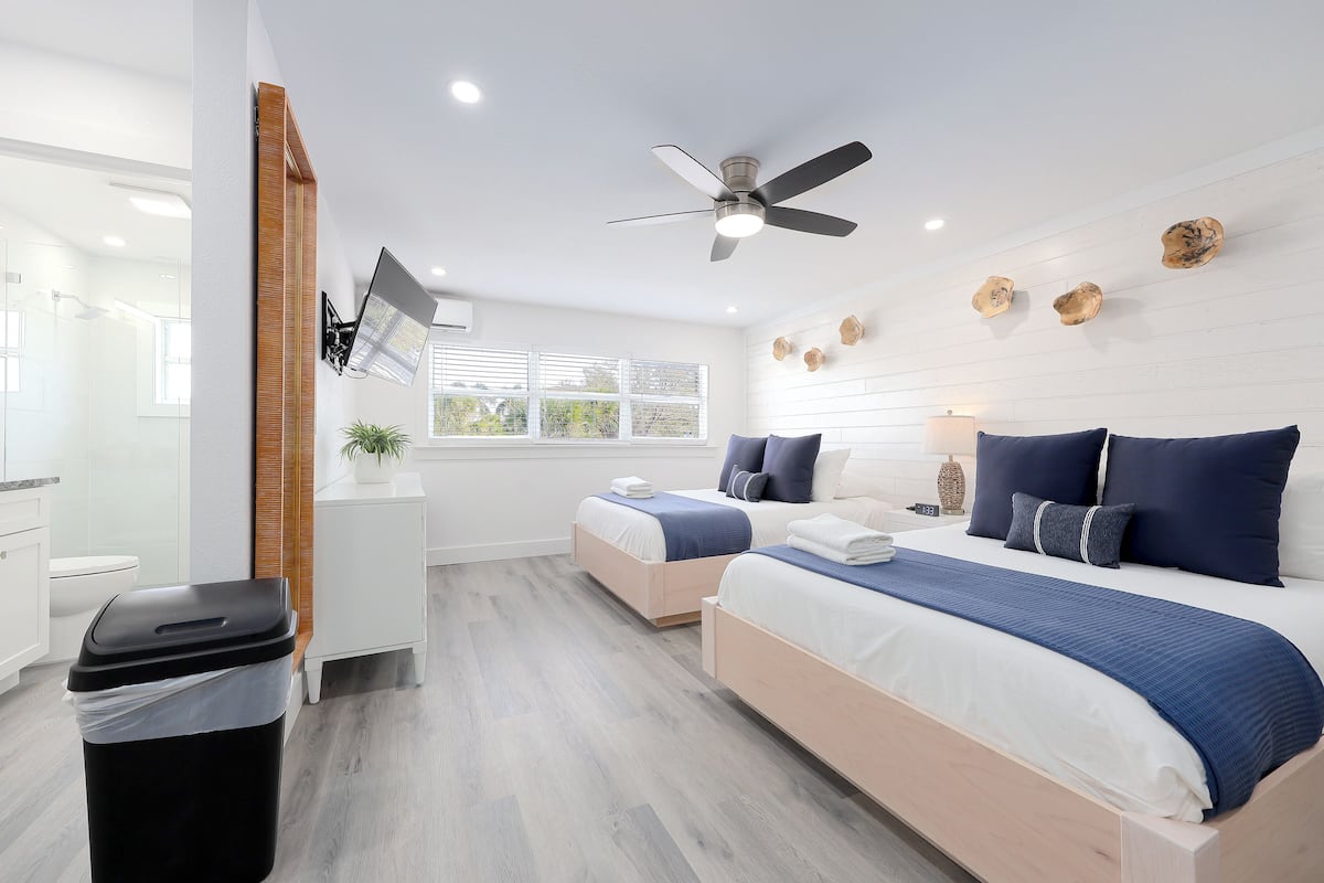 Siesta Bar Side Sleeps 4 | Dundyner, individuel indretning, strygejern/strygebræt, gratis Wi-Fi