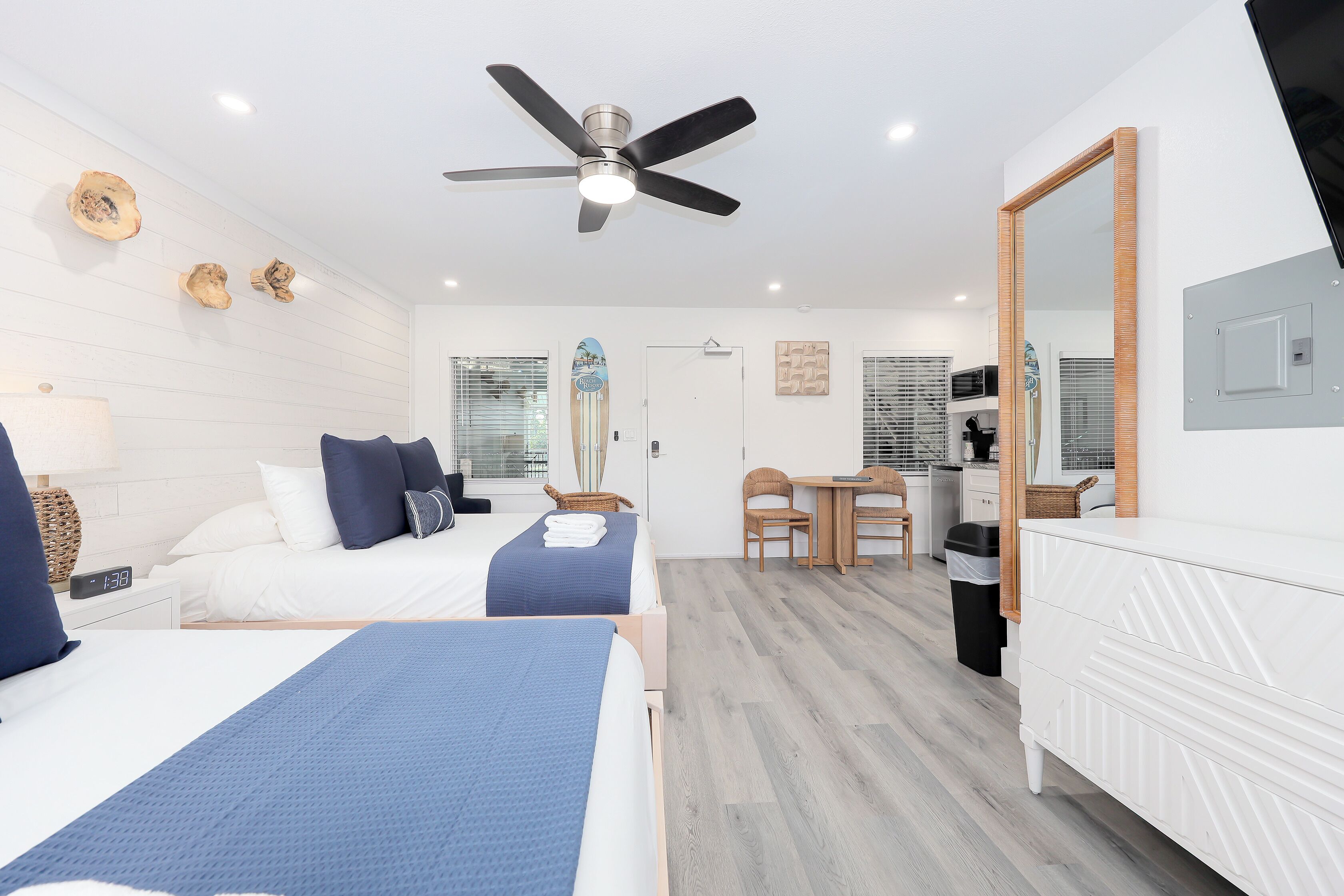 Siesta Bar Side Sleeps 4