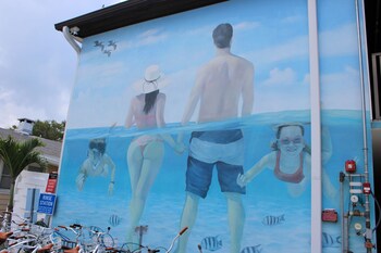 Bicycling at Siesta Key Beach Resort and Suites