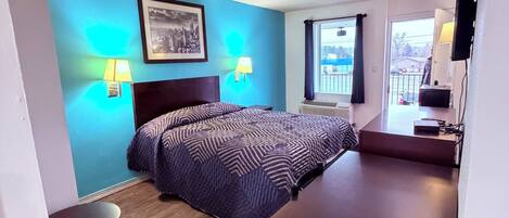 Desk, free WiFi, bed sheets