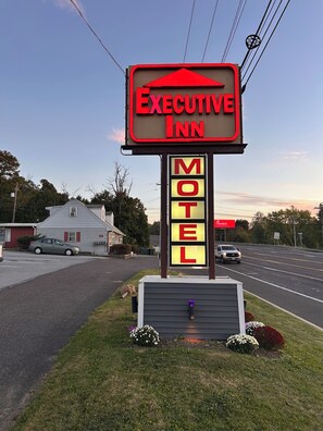 Front of property - Executive Inn Coopersburg (Coopersburg)