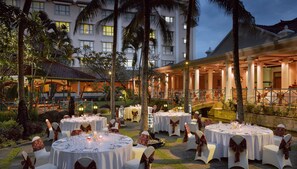 3 restaurants servant le déjeuner