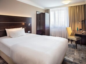 Standard Room, 1 Single Bed | Egyptian cotton sheets, premium bedding, desk, laptop workspace