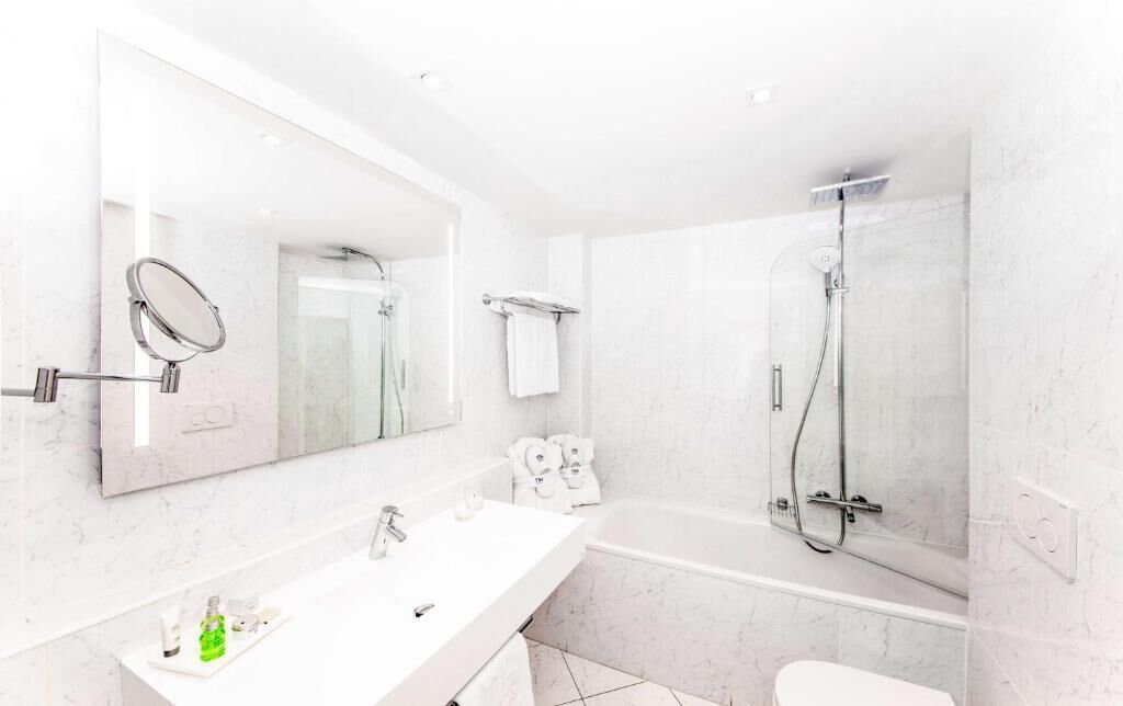 family room | bathroom | hair dryer, towels, soap, shampoo