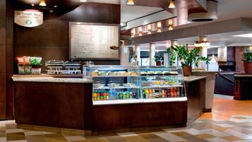 Colazione da portar via a pagamento, servita tutte le mattine