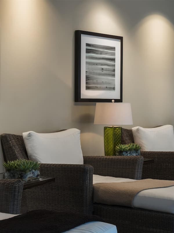 Couples treatment rooms, hot tub, steam room, body treatments