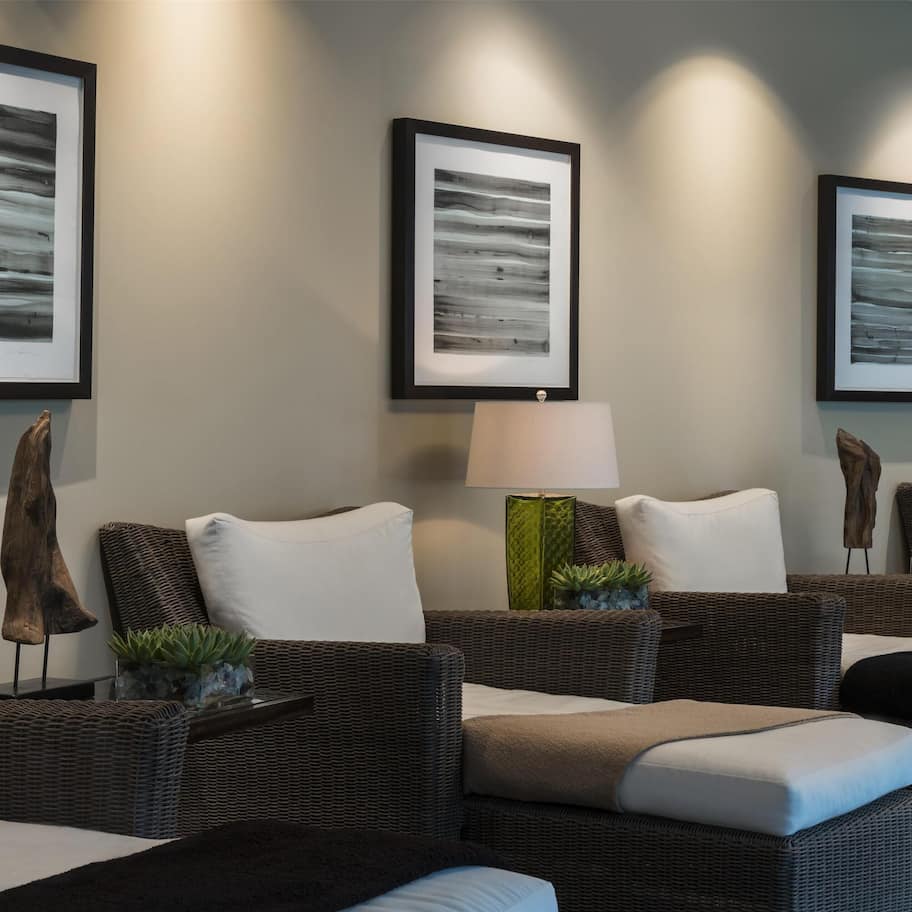 Couples treatment rooms, hot tub, steam room, body treatments